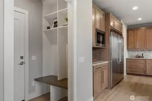 7825 NE 143rd St, Kirkland, WA 98034 - Photo 6
