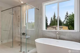 7825 NE 143rd St, Kirkland, WA 98034 - Photo 26
