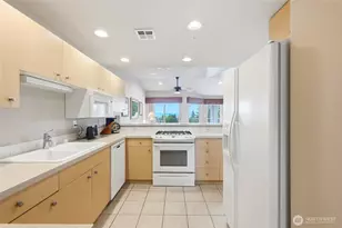 1318 37th St, Everett, WA 98201 - Photo 10