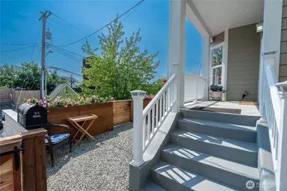 2216 E Fir Street, Seattle, WA 98122 - Photo 8