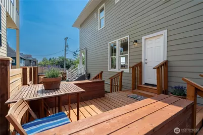2216 E Fir Street, Seattle, WA 98122 - Photo 6