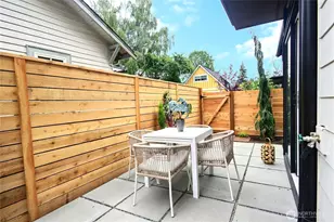 811 NE 90th St, Seattle, WA 98115 - Photo 20