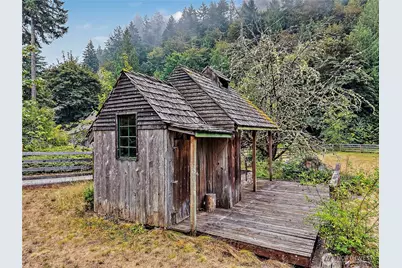 19706 215th Street E, Orting, WA 98360 - Photo 30