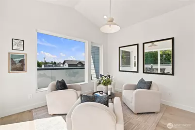2646 41st Avenue SW #D, Seattle, WA 98116 - Photo 10