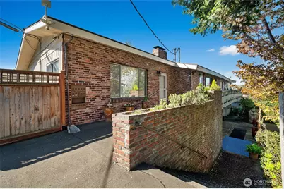 324 3rd Avenue S, Edmonds, WA 98020 - Photo 4