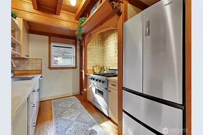 325 NW 74th Street, Seattle, WA 98117 - Photo 18