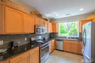 4933 Bend Dr NE, Lacey, WA 98516 - Photo 8
