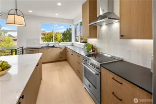 613 18th Ave E, Seattle, WA 98112 - Photo 6