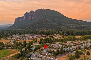 601 NE 2nd St, North Bend, WA 98045 - Photo 2