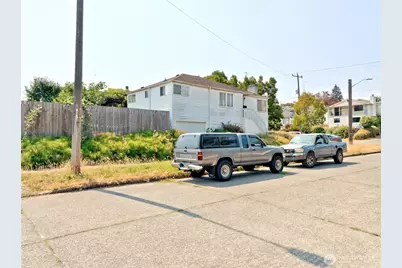 3002 21st Avenue S, Seattle, WA 98144 - Photo 8