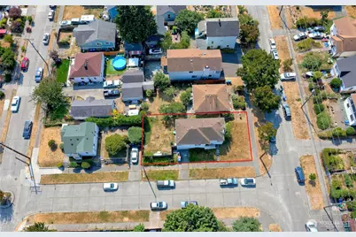 3002 21st Avenue S, Seattle, WA 98144 - Photo 1