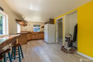 306 W Washington St, Napavine, WA 98532 - Photo 6