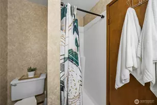 13323 SE 233rd St, Kent, WA 98042 - Photo 32