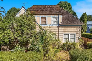 5003 NE 41st St, Seattle, WA 98105 - Photo 2