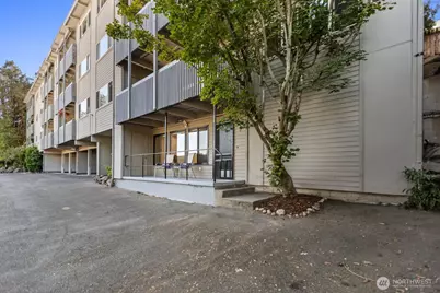 7064 35th Avenue NE #2, Seattle, WA 98115 - Photo 2