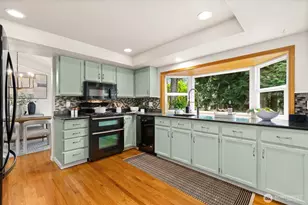 13708 175th Ct NE, Redmond, WA 98052 - Photo 10