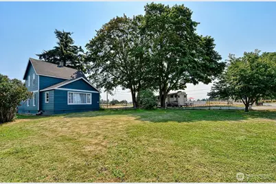 14417 Bradshaw Road, Mount Vernon, WA 98273 - Photo 12
