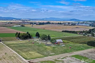 14417 Bradshaw Rd, Mount Vernon, WA 98273 - Photo 2