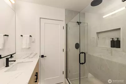 1914 C Ferry Avenue SW, Seattle, WA 98116 - Photo 20