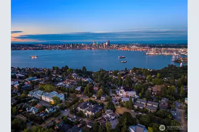 1914 C Ferry Avenue SW, Seattle, WA 98116 - Photo 2