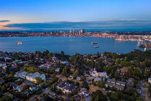 1914 C Ferry Ave SW, Seattle, WA 98116 - Photo 2