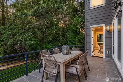 2227 77th Avenue SE, Mercer Island, WA 98040 - Photo 12