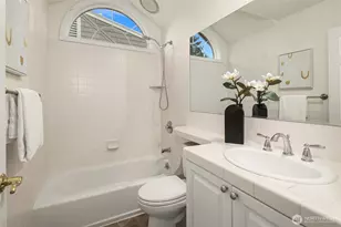 6816 51st Ave NE, Seattle, WA 98115 - Photo 26