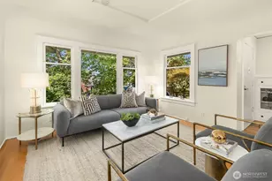 1703 NE 73rd St, Seattle, WA 98115 - Photo 2