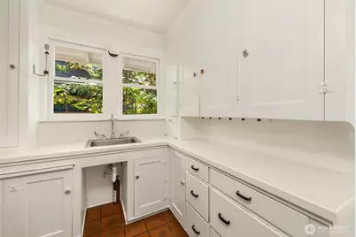 1703 NE 73rd Street, Seattle, WA 98115 - Photo 14