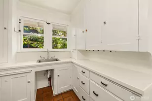 1703 NE 73rd St, Seattle, WA 98115 - Photo 14