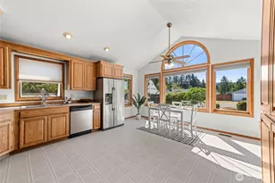 307 Champion St, Steilacoom, WA 98388 - Photo 10