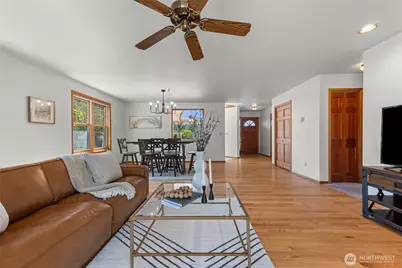 307 Champion Street, Steilacoom, WA 98388 - Photo 16