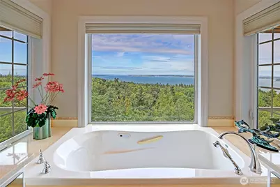 1009 Kingswood Drive, Camano Island, WA 98282 - Photo 30