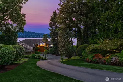 49 Holly Hill Drive, Mercer Island, WA 98040 - Photo 32