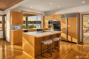 49 Holly Hill Dr, Mercer Island, WA 98040 - Photo 14