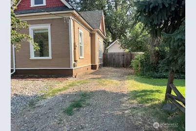 822 E Alder, Walla Walla, WA 99362 - Photo 2