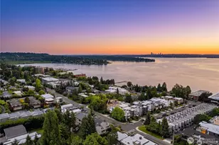 6304 Lakeview Dr, Kirkland, WA 98033 - Photo 2