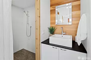 6304 Lakeview Dr, Kirkland, WA 98033 - Photo 30