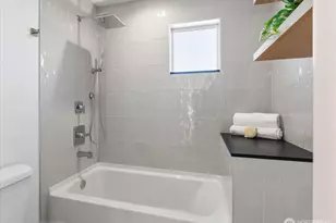 4416 B Corliss Ave N, Seattle, WA 98103 - Photo 22