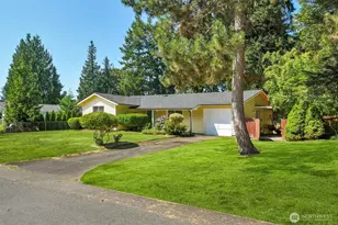1906 114th Dr SE, Lake Stevens, WA 98258 - Photo 2