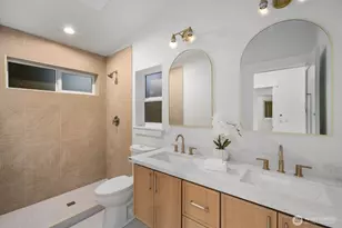 12040 5th Ave NE, Seattle, WA 98125 - Photo 16