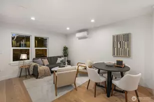 12040 5th Ave NE, Seattle, WA 98125 - Photo 6