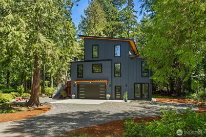 10399 NE Pine Way, Bainbridge Island, WA 98110 - Photo 2