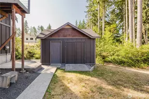 10154 NW Merlins Ln, Bremerton, WA 98312 - Photo 8