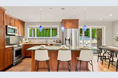 1703 128th Avenue SE, Bellevue, WA 98005 - Photo 8