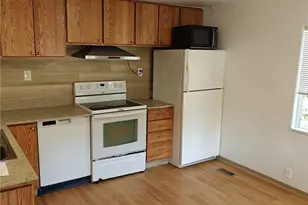 1720 Maple Ln, Kent, WA 98030 - Photo 12