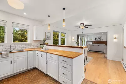 3218 S Byron Street, Seattle, WA 98144 - Photo 12