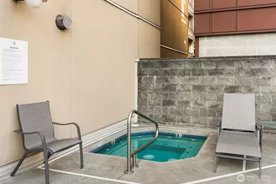 10042 Main Street #112, Bellevue, WA 98004 - Photo 32