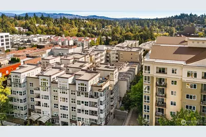 10042 Main Street #112, Bellevue, WA 98004 - Photo 40