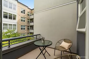 10042 Main St, Bellevue, WA 98004 - Photo 16